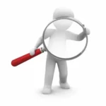 Homme a la loupe L'audit de votre communication